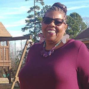 Meet your Posher, Genell